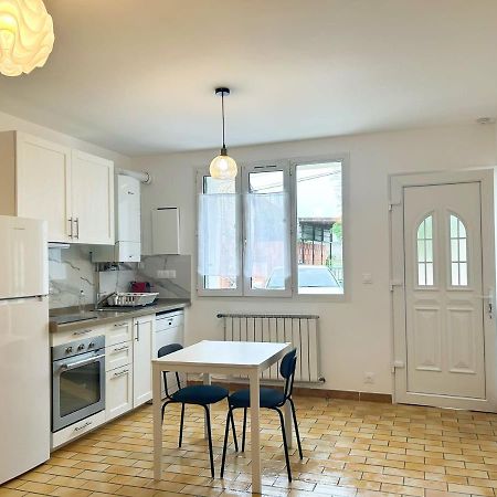 Mikihouse - Disneyland Bailly-Romainvilliers Bagian luar foto