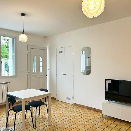 Mikihouse - Disneyland Bailly-Romainvilliers Bagian luar foto