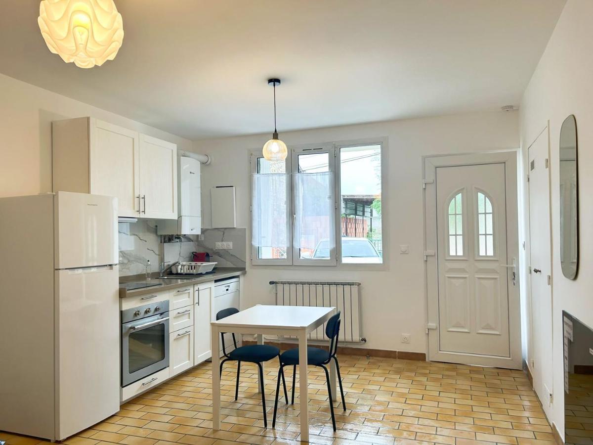 Mikihouse - Disneyland Bailly-Romainvilliers Bagian luar foto