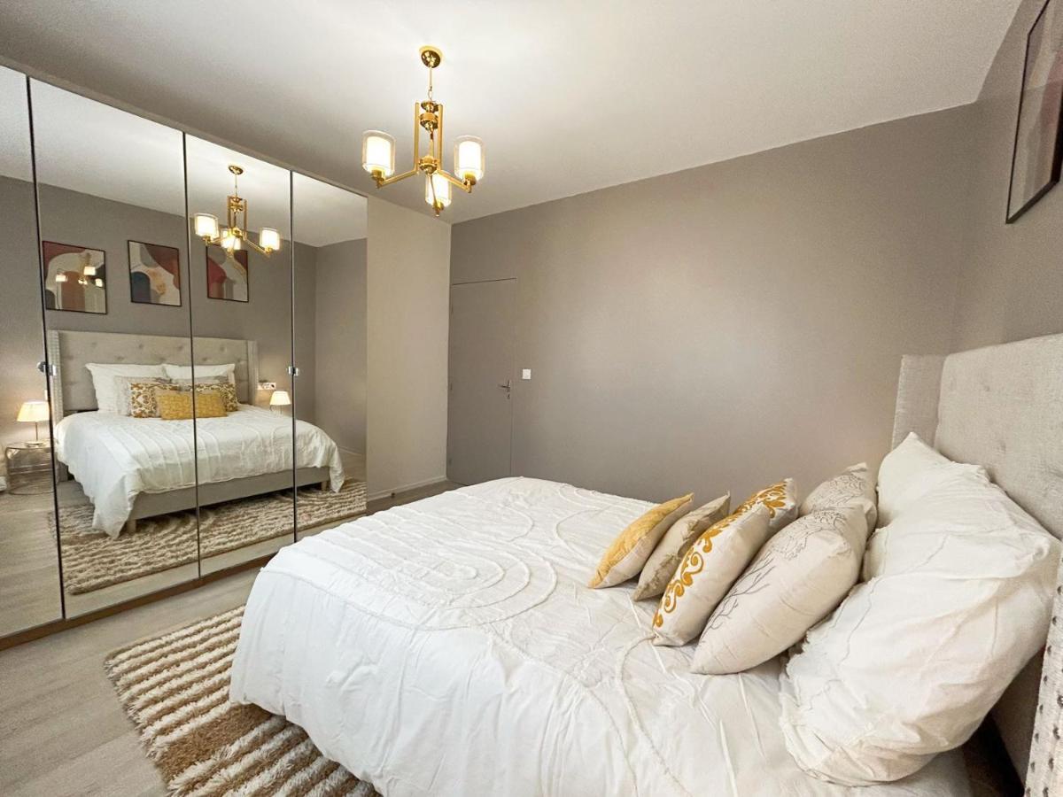 Mikihouse - Disneyland Bailly-Romainvilliers Bagian luar foto