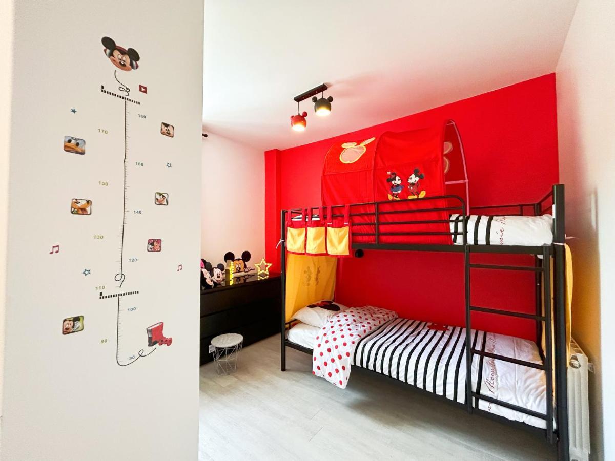Mikihouse - Disneyland Bailly-Romainvilliers Bagian luar foto