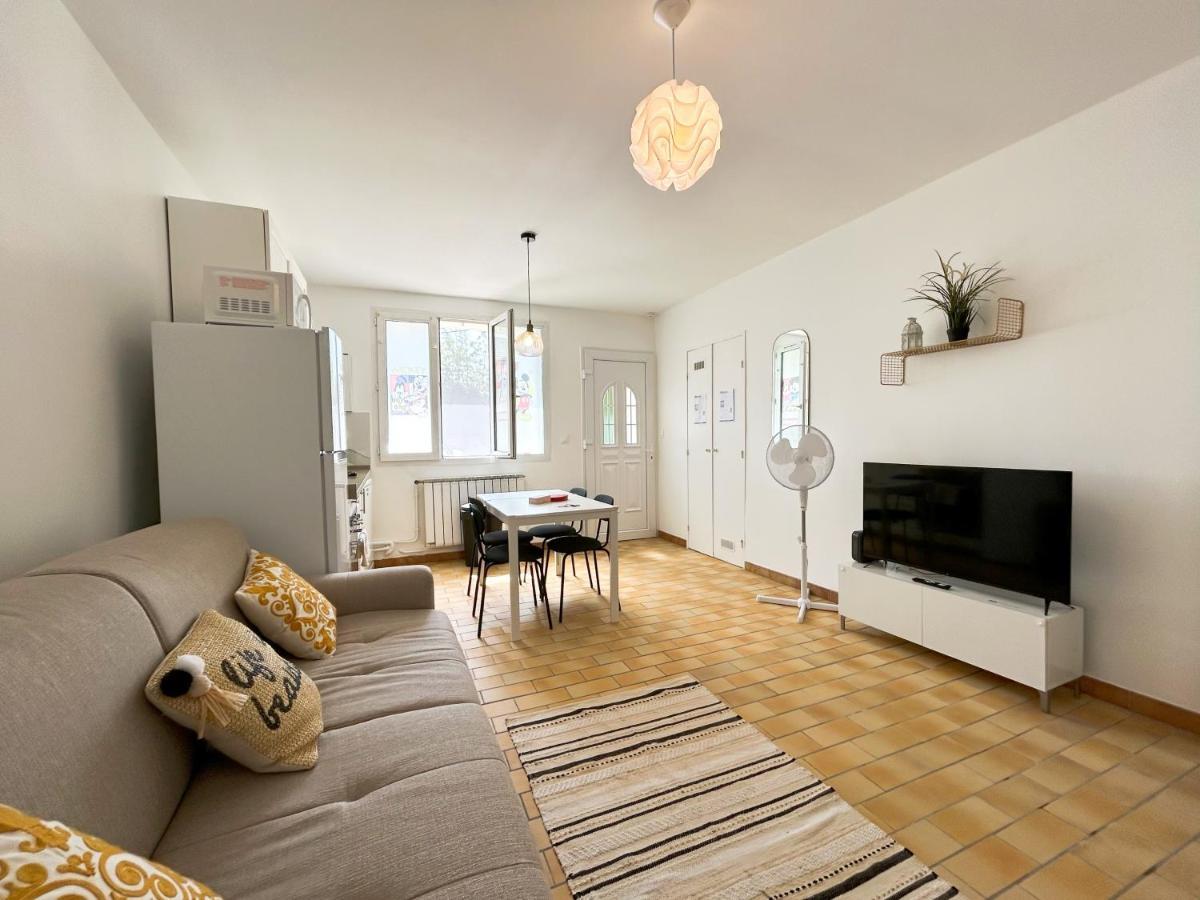 Mikihouse - Disneyland Bailly-Romainvilliers Bagian luar foto